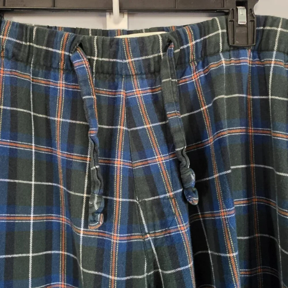 EUC Old Navy Plaid Lounge Pants - Picture 4 of 5